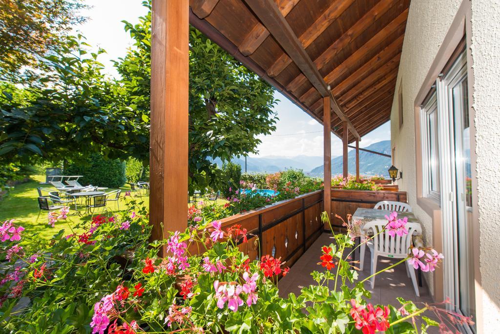 Pension Etschblick B&B 프란카르토 외부 사진